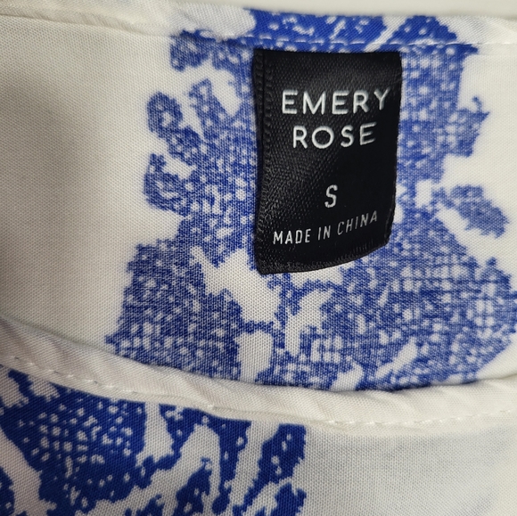Emery Rose Blouse, blue and white color - Picture 4 of 5